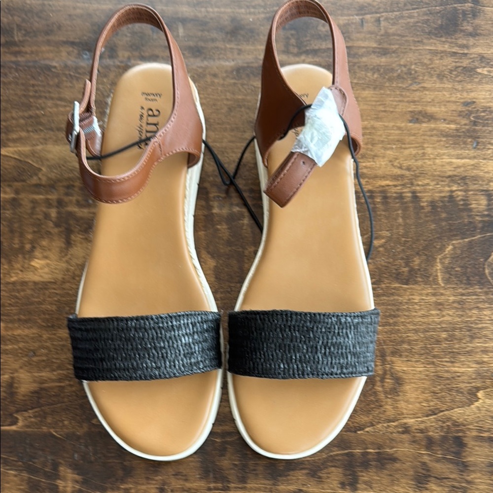 New a.n.a Women's Black and Brown Ankle Strap Sandals Size 11